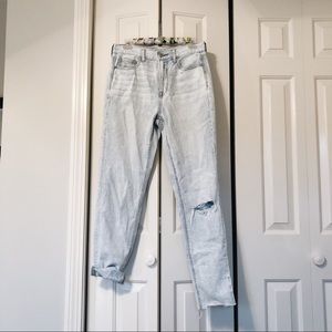 ☁️AMERICAN EAGLE MOM JEAN ☁️